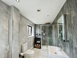 Bathroom- click for photo gallery